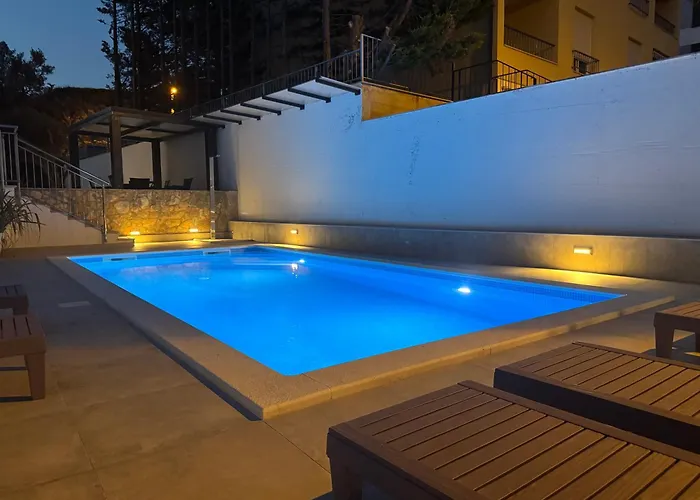Apartments Villa Pjer - Pool & Private Parking Near Beach Znjan